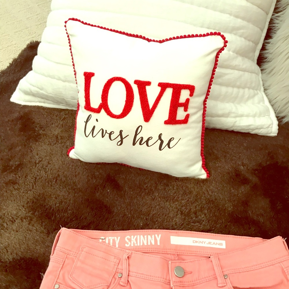 DKNY JEANS
